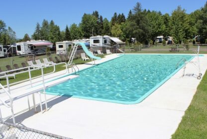 Forfait d’une journée au camping et au golf ( 1pers.)-Camping et chalets Rouillard - Image 2
