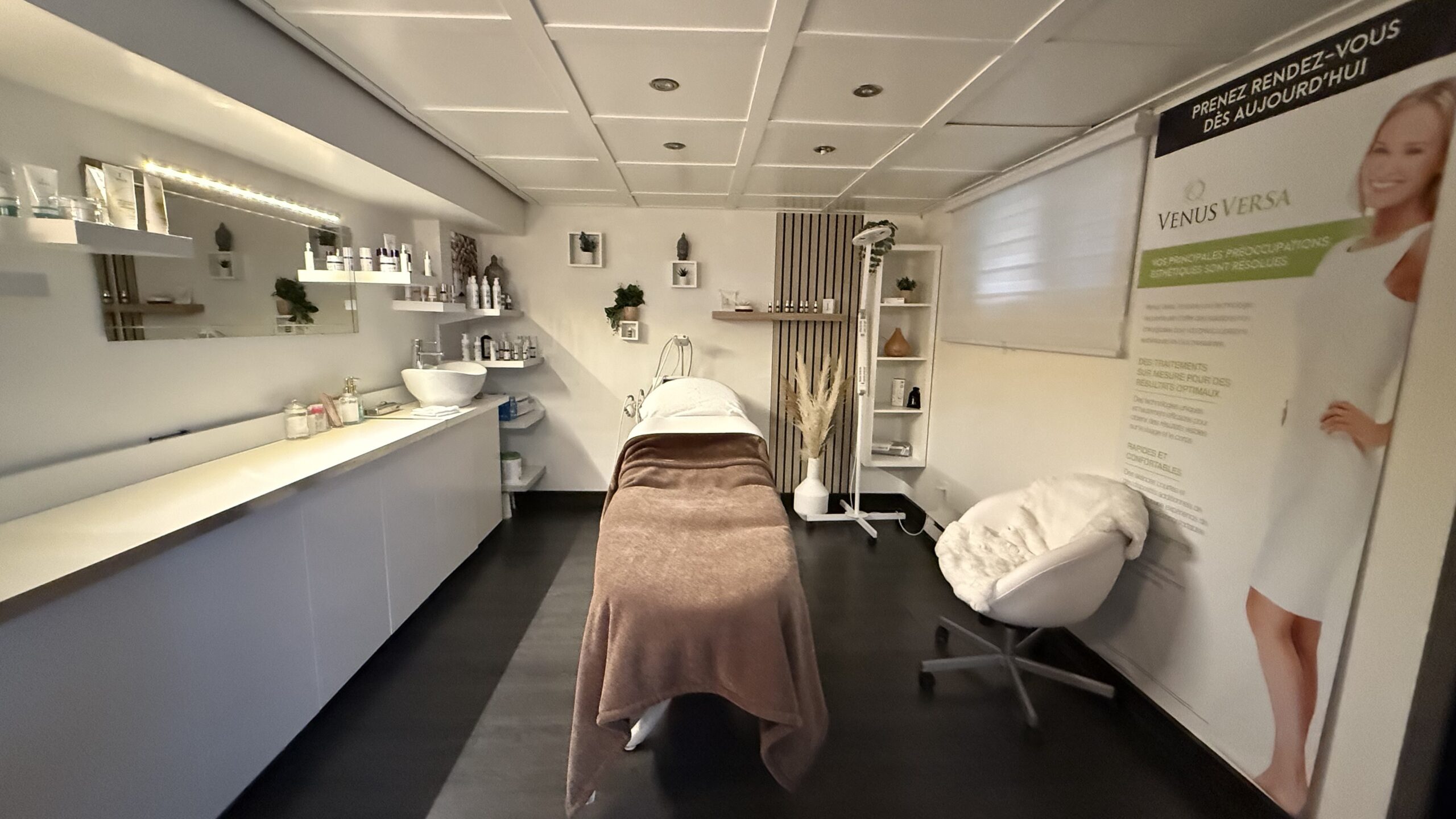 Forfait d’épilation laser -3 zones- Institut de beauté Kemellya<br><h5 style="color: rgb(255,0,0)">Forfait envoyé par courriel</h5> – Image 2