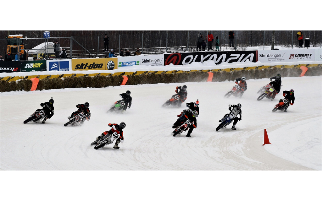 Paire de billets LOGE de 251$ - Grand Prix de Ski-Doo de Valcourt <br><h5 style="color: rgb(255,0,0)">Envoyé par courriel</h5> – Image 4